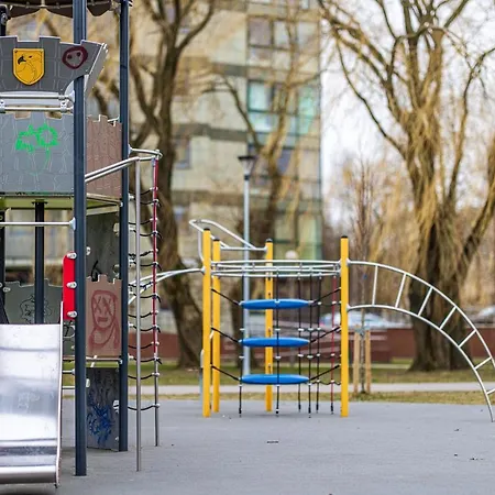 Centras Prie Parko, Center By The Park