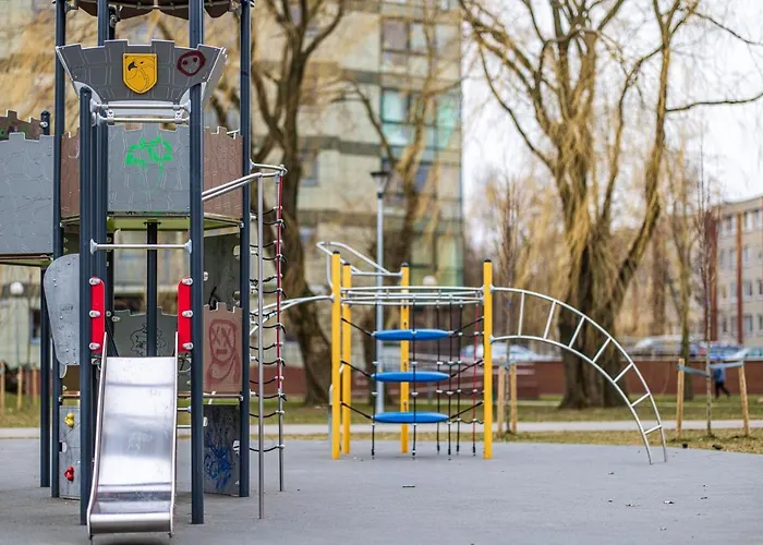 Centras Prie Parko, Center By The Park