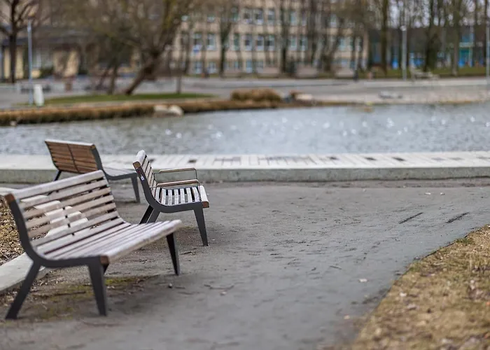 Centras Prie Parko, Center By The Park *